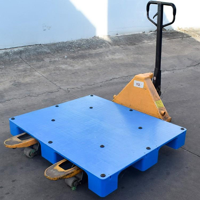 山東塑料托盤廠家，生產(chǎn)各種高質(zhì)量塑料托盤，滿足不同行業(yè)需求。