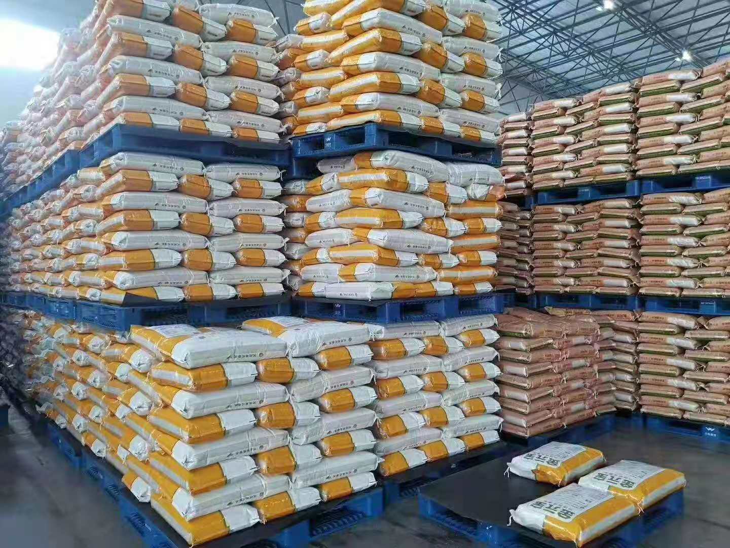 如何借助塑料托盤來儲存大米?