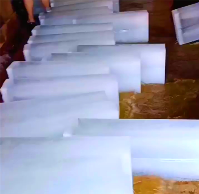 揭秘工業降溫神器：冰塊如何成為夏日降溫利器